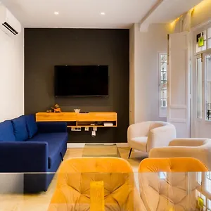 https://elegant-apartment-2-bd-1-bth-center-sevilla.es-andalucia.com