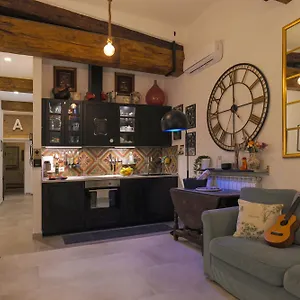 https://mimmas-ground-floor.it-romehotels.com
